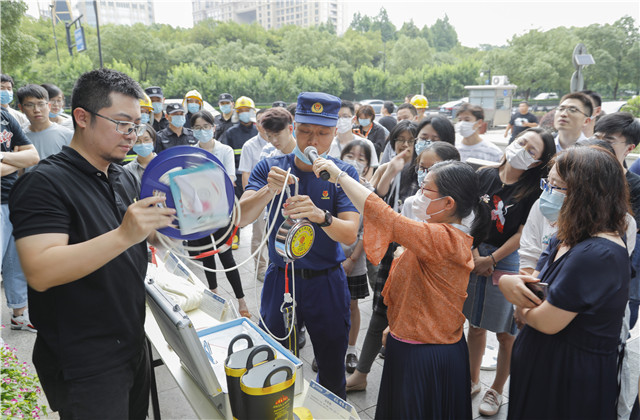 不提前通知，全员真实模拟——人生就是博国开大厦这场演习很“较真”